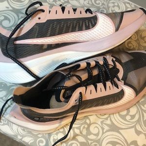 Women’s Nike Zoom Gravity 9.5